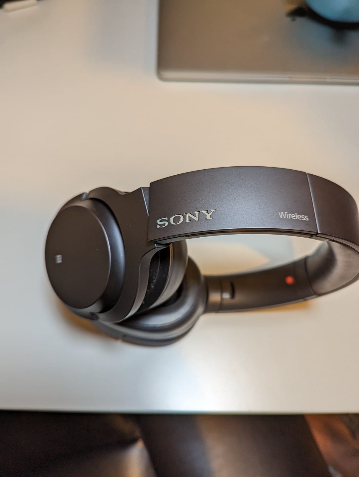Sony WHH900N Hear On 2 Wireless Overear Noise Cancelling High Resolution Headphones, 2.4 Ounce