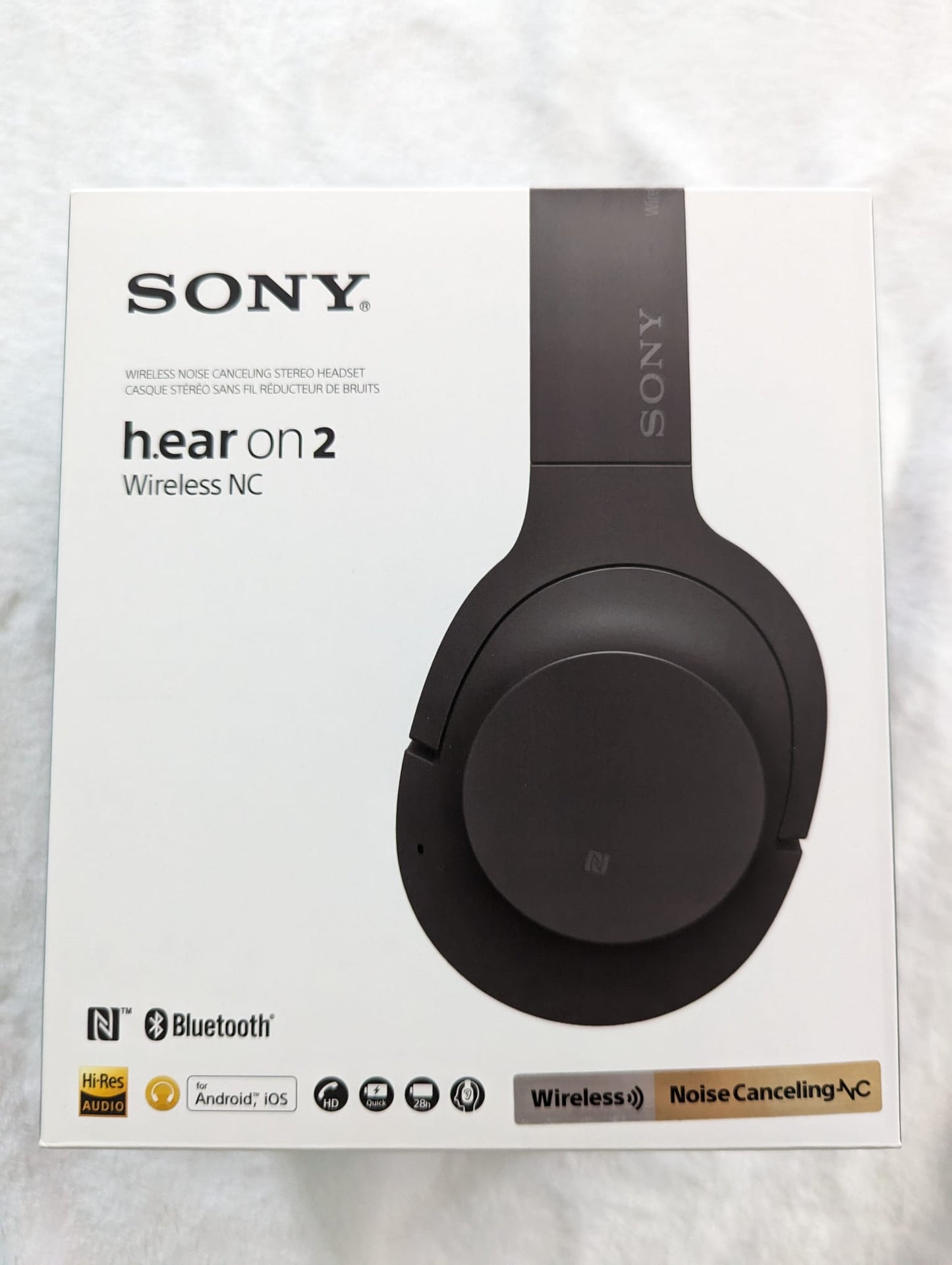 Sony WHH900N Hear On 2 Wireless Overear Noise Cancelling High Resolution Headphones, 2.4 Ounce